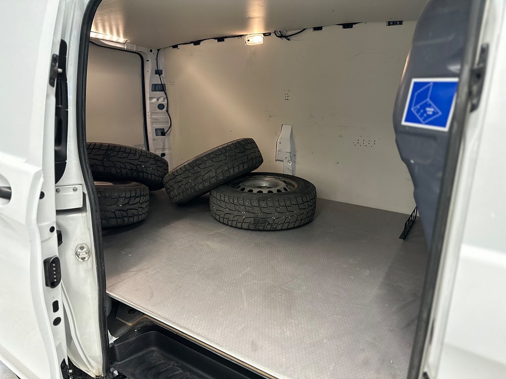 Mercedes-Benz Vito 110 CDI 3-Sits 4,99% /B-Kamera/Navigation/Drag/Moms/VAT
