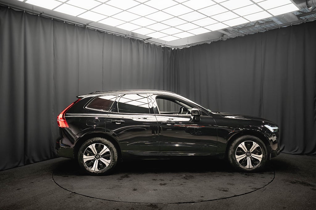 Volvo XC60 Recharge II T6 AWD DARK PANO DRAG 360° ORREFORS MOMS