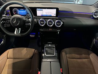 Halvkombi Mercedes-Benz CLA 10 av 11