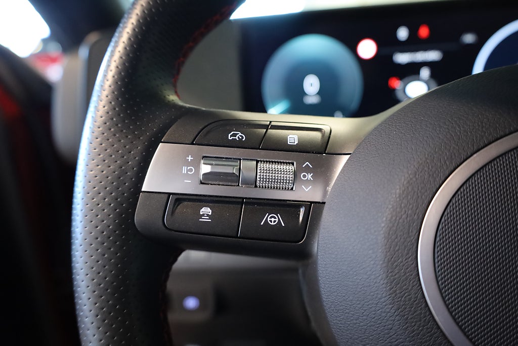 Hyundai Kona Hybrid DCT N-Line Drag 360° Navi Keyless Rattvärme 2025