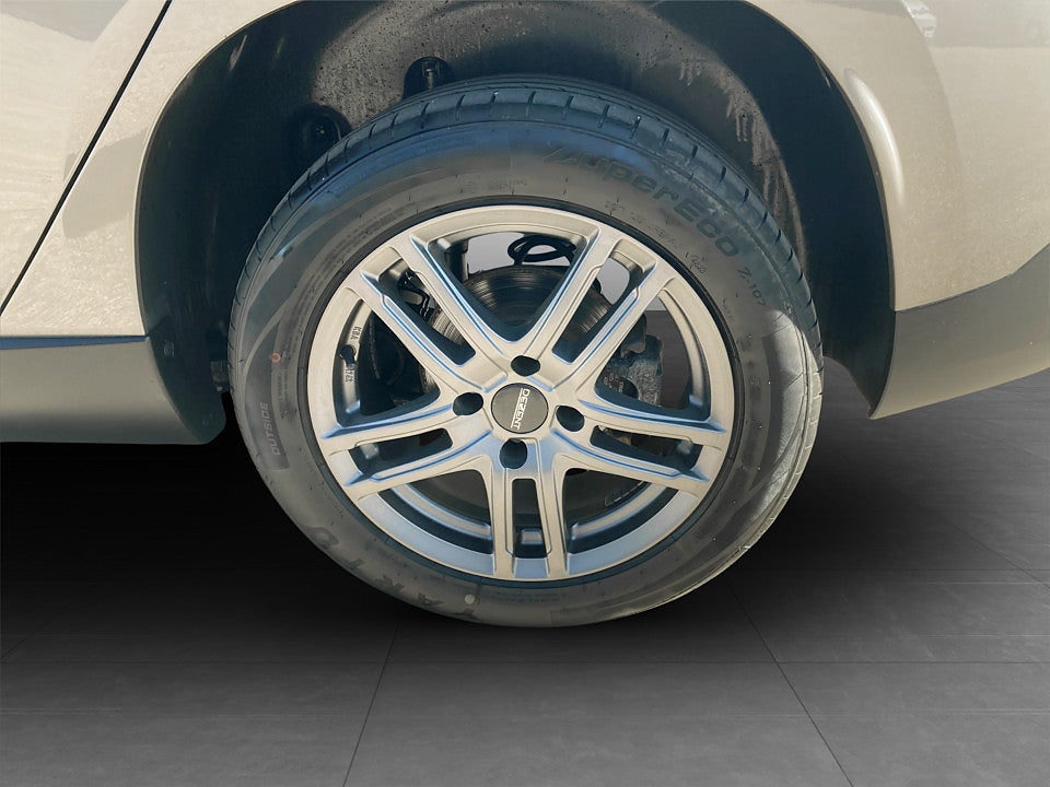 Bild på Peugeot 2008 Active 1.2 PT 82hk DRAG BACKSENSORER
