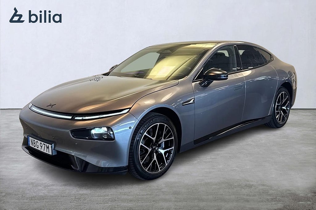 XPeng P7 AWD Performance / Navi / Pano / 360-kamera/ Apple