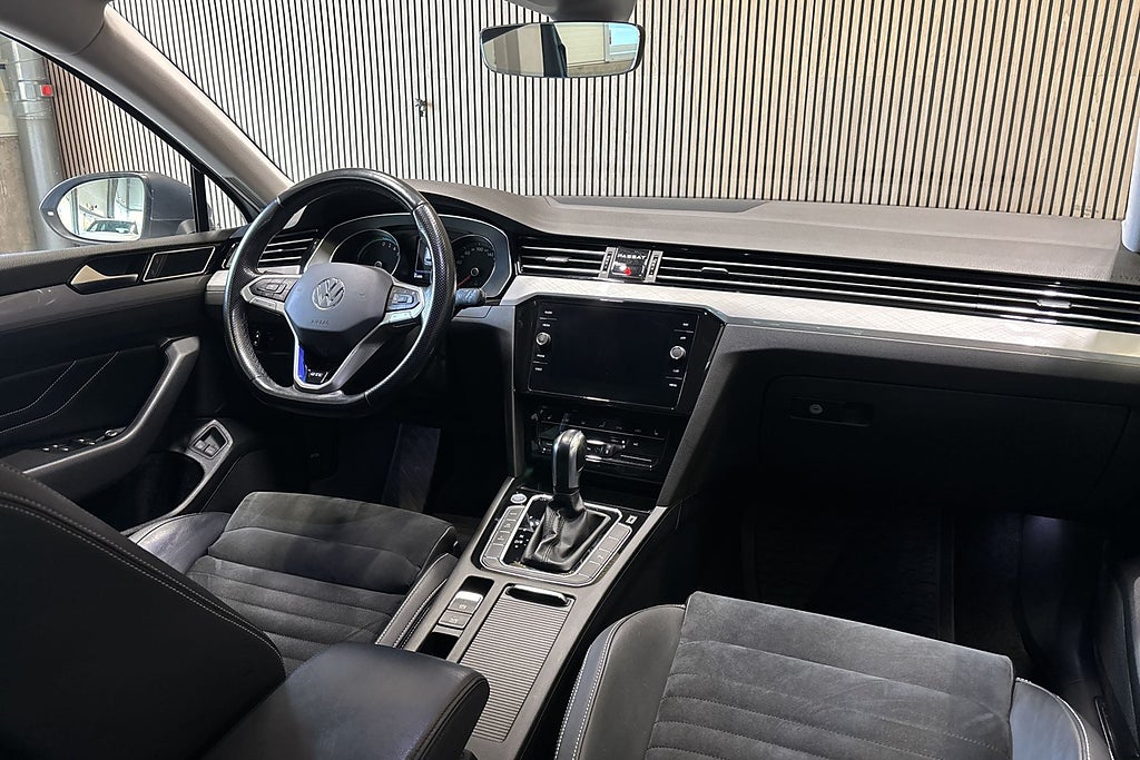 Volkswagen Passat Sportscombi GTE 1.4 TSI GTE R-design