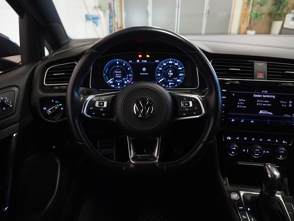Volkswagen Golf GTE TSI 204hk Plug-In |Cockpit|Värmare|Navi|Kamera| 2018