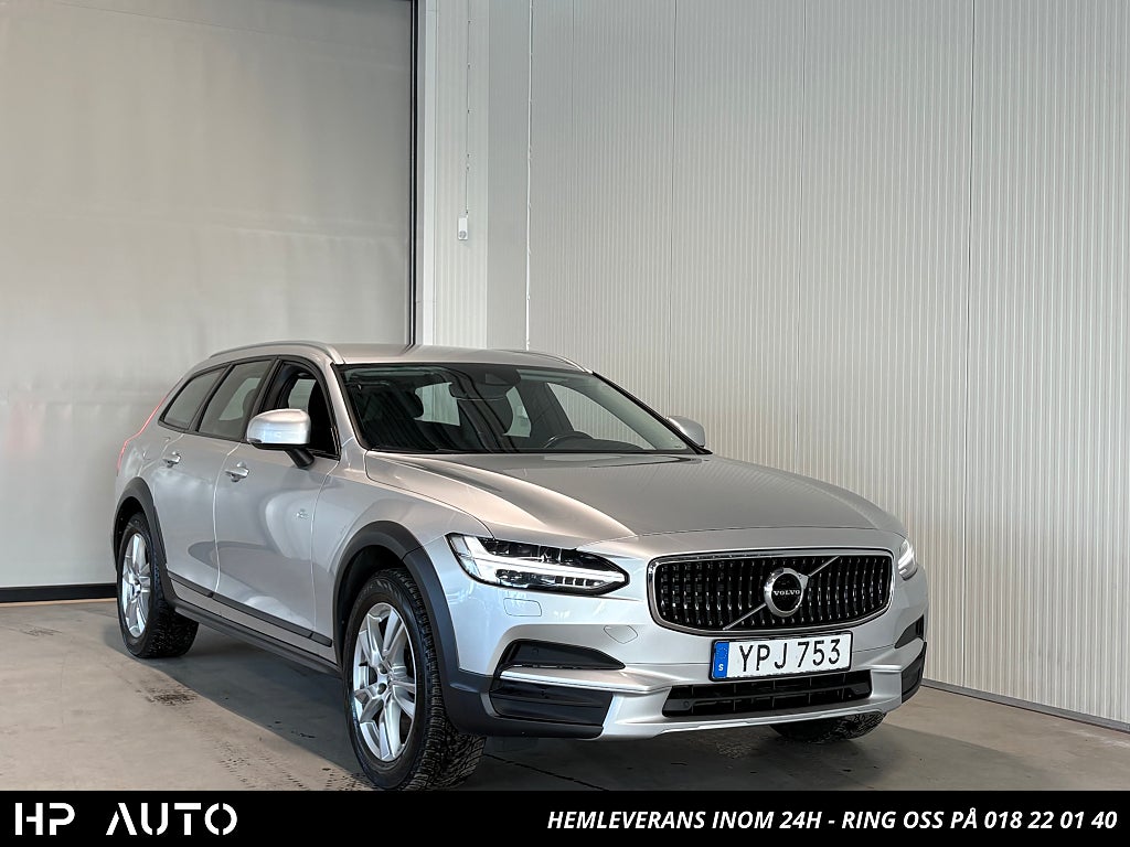 Volvo V90 Cross Country D5 AWD Momentum Plus Dragkrok Navi D-värm Voc BLIS