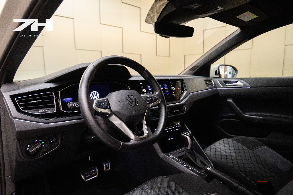 Volkswagen Taigo 1.0 TSI R-Line / Cockpit / CarPlay