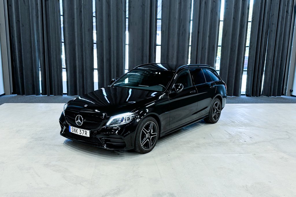 Mercedes-Benz C 300 T de |AMG Line|Night Edition|Värmare|Kamera