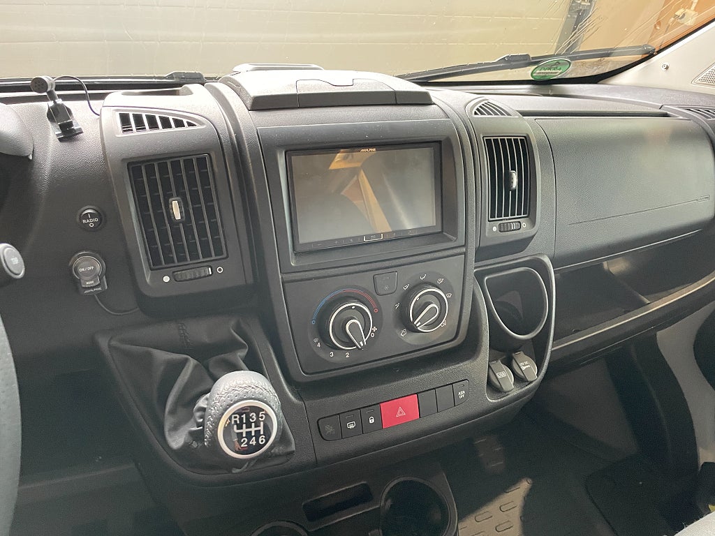 Sun Living A 75 SL / B-körkort/5 bältad/Långbädd/Garage/El-Patron/Fint skic - Sun Living