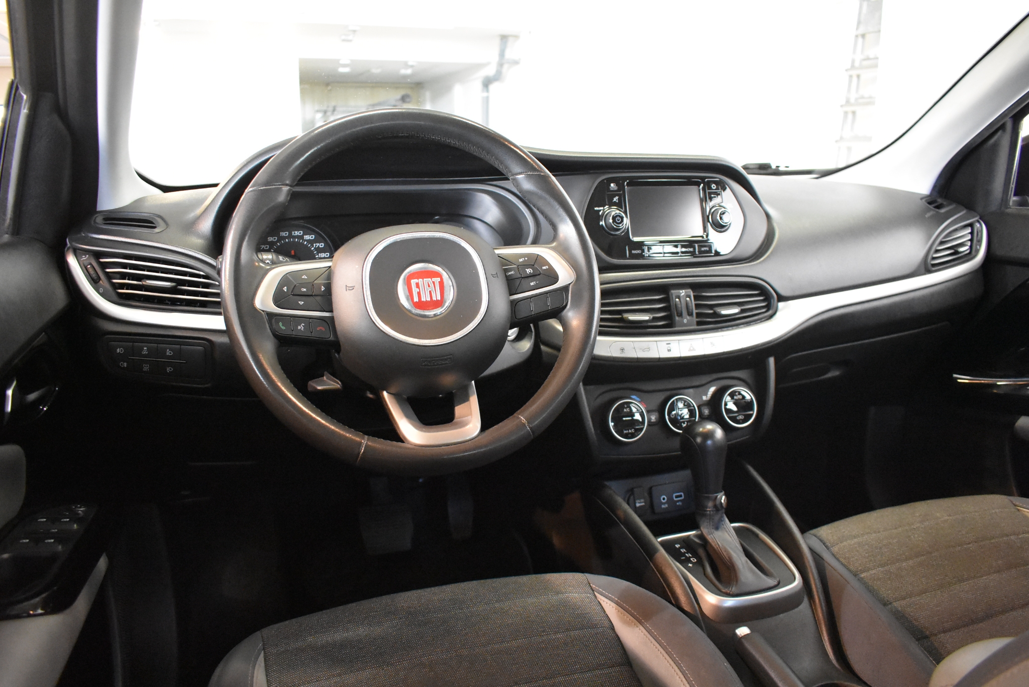 Fiat Tipo Sedan 1.6 E.Torq Euro 6 2016, kuva 7/43