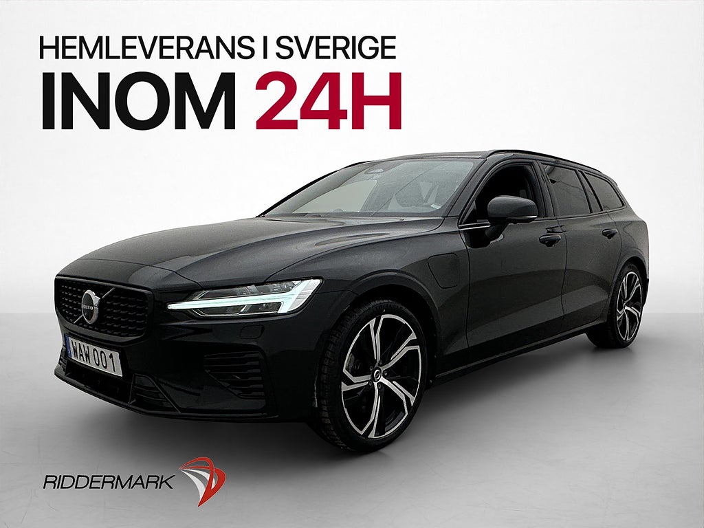 Volvo V60 T8 456hk AWD Ultimate Dark B&W Pano HUD Värm MOMS