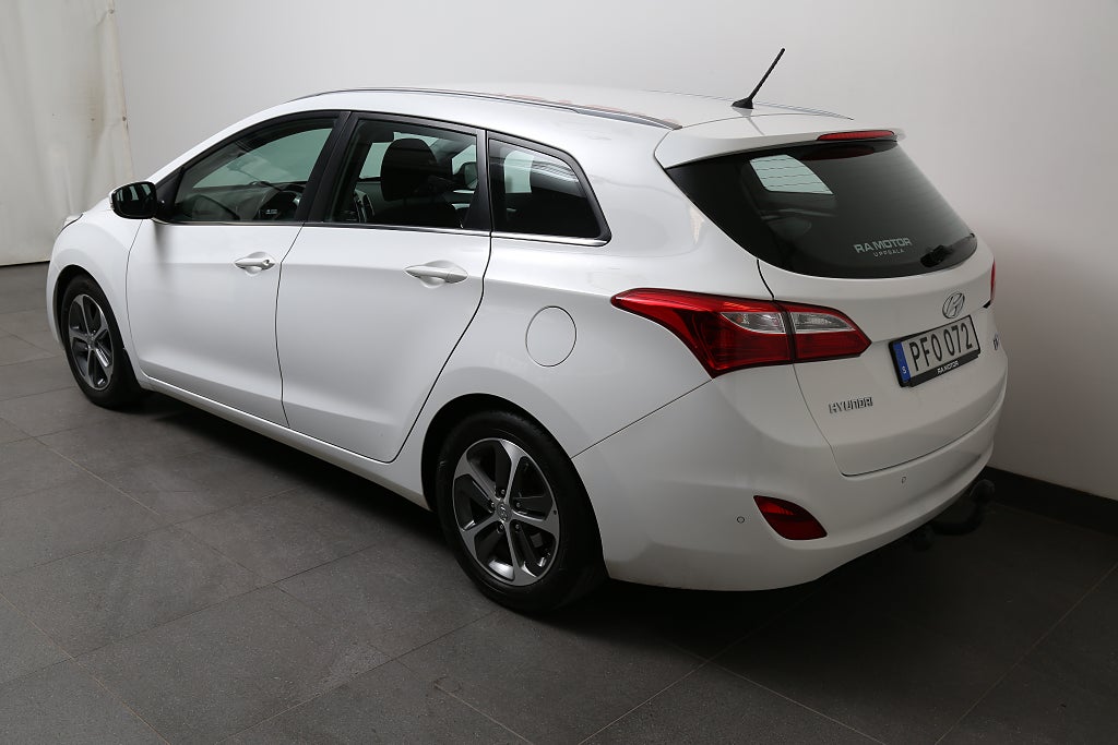 Hyundai i30 1,6 GDI 135hk Comfort Kombi 1ägare Dragkrok 2017