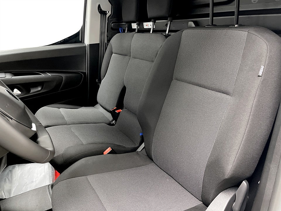 Bild på Peugeot Partner Plus 130hk Aut L2 - EDITION! SERVICE & V-HJUL INGÅR!