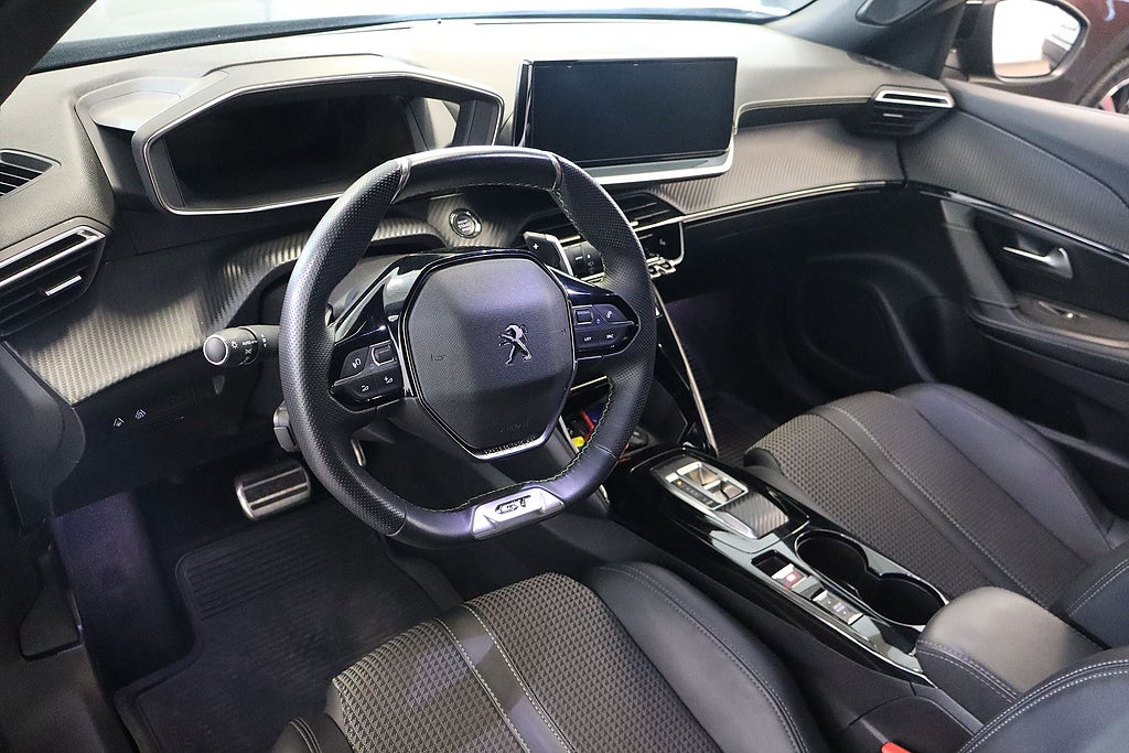 Bild på Peugeot 2008 GT 1.2 PT 130hk Aut - B-KAMERA, CARPLAY, NAV