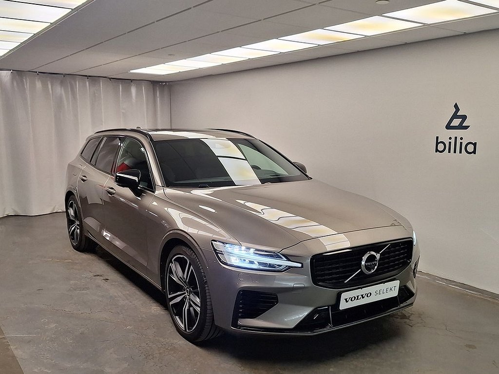 Volvo V60 Recharge T8 R-Design/ Navi/ 360 Kamera/ Panorama/ BLIS/ HarmanK/