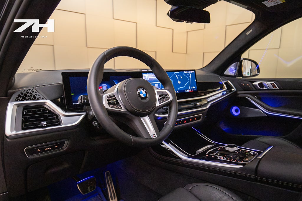 BMW X7 xDrive40d Exclusive M Sport 7 sits Massage Sky Lounge