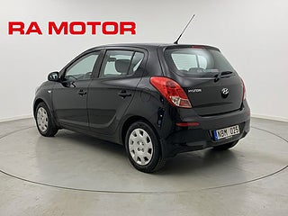 Halvkombi Hyundai i20 8 av 19