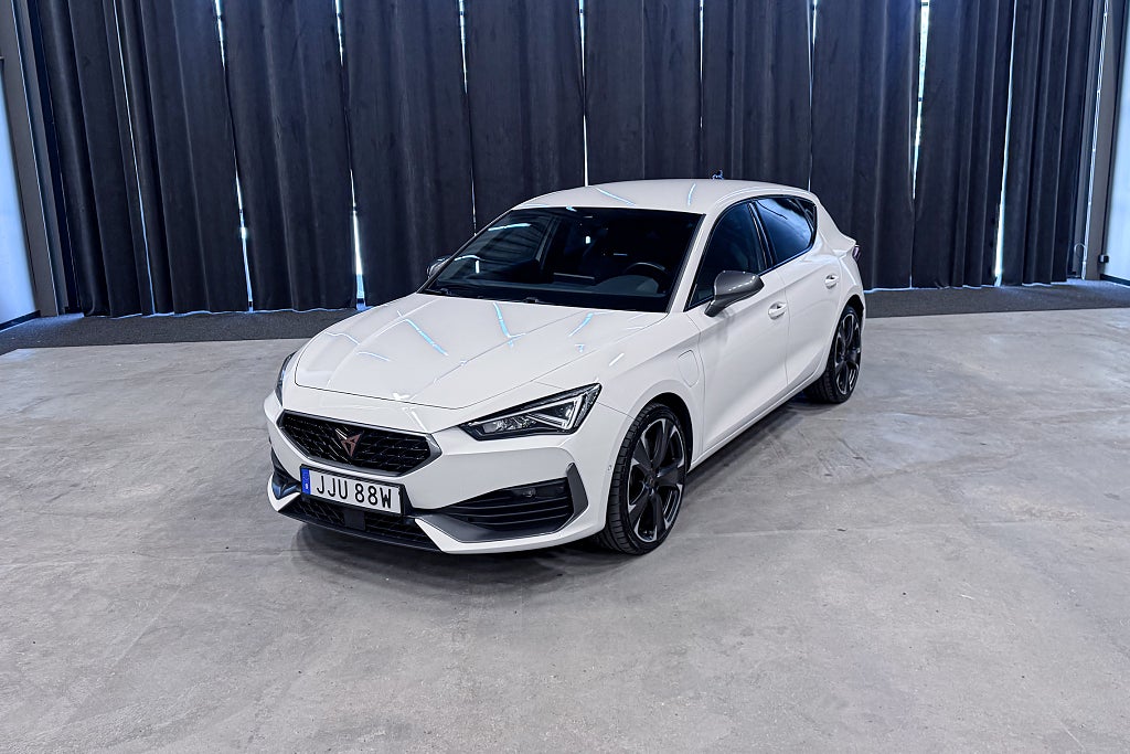 Cupra Leon Plug-in Hybrid VZ|Kamera|Keyless|Elstolar