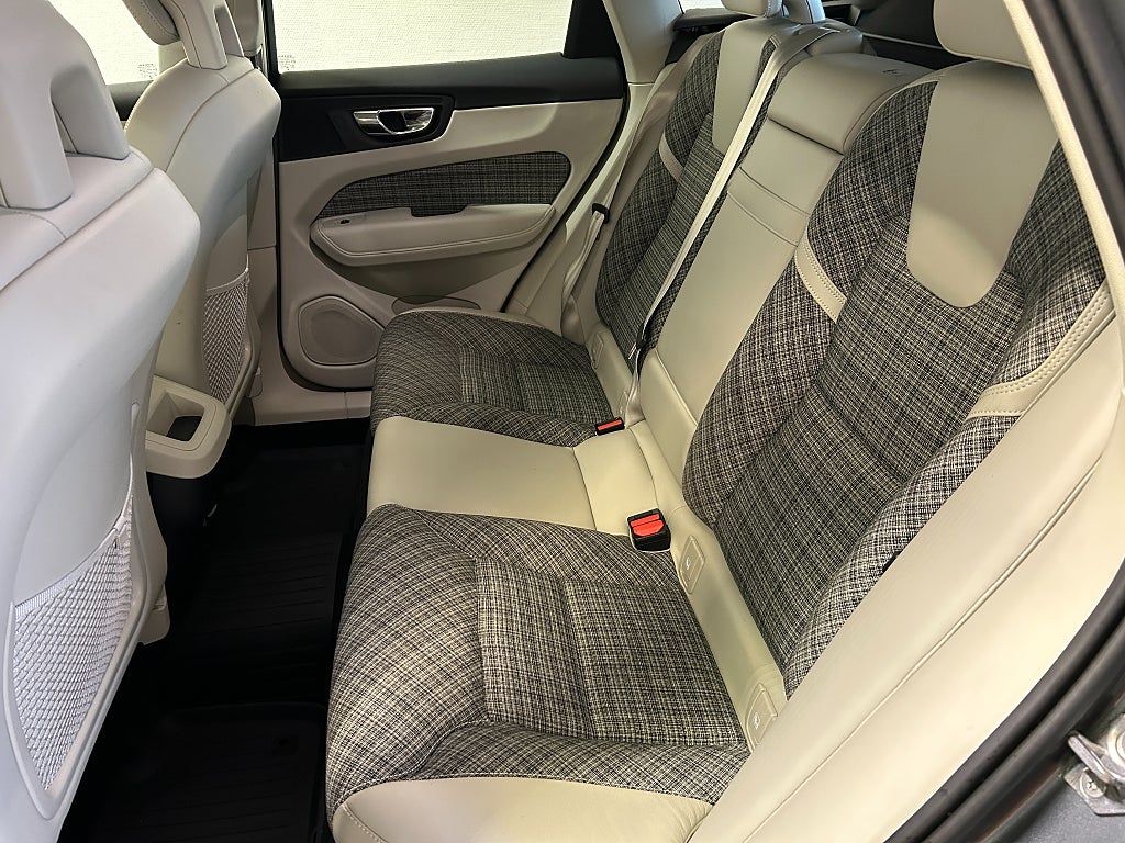 Volvo XC60 2018 - miniatyr 9