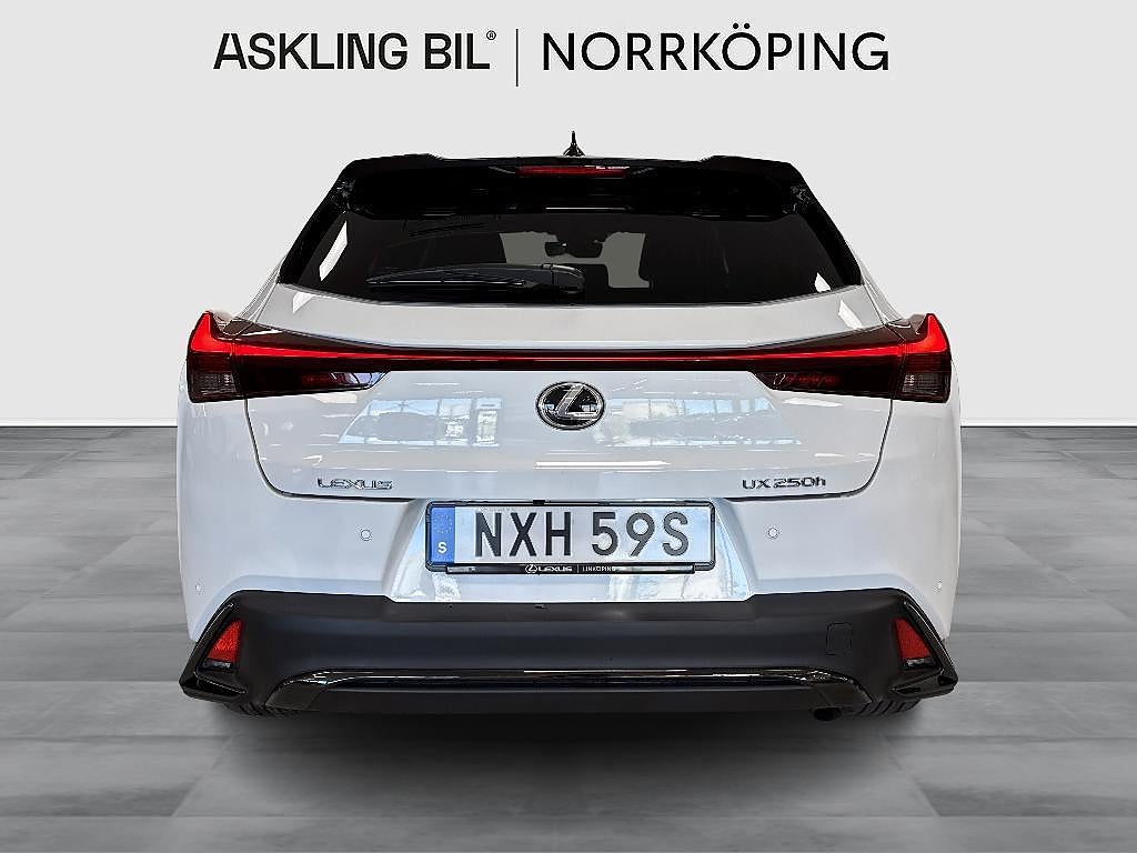Lexus UX 2022 - miniatyr 4