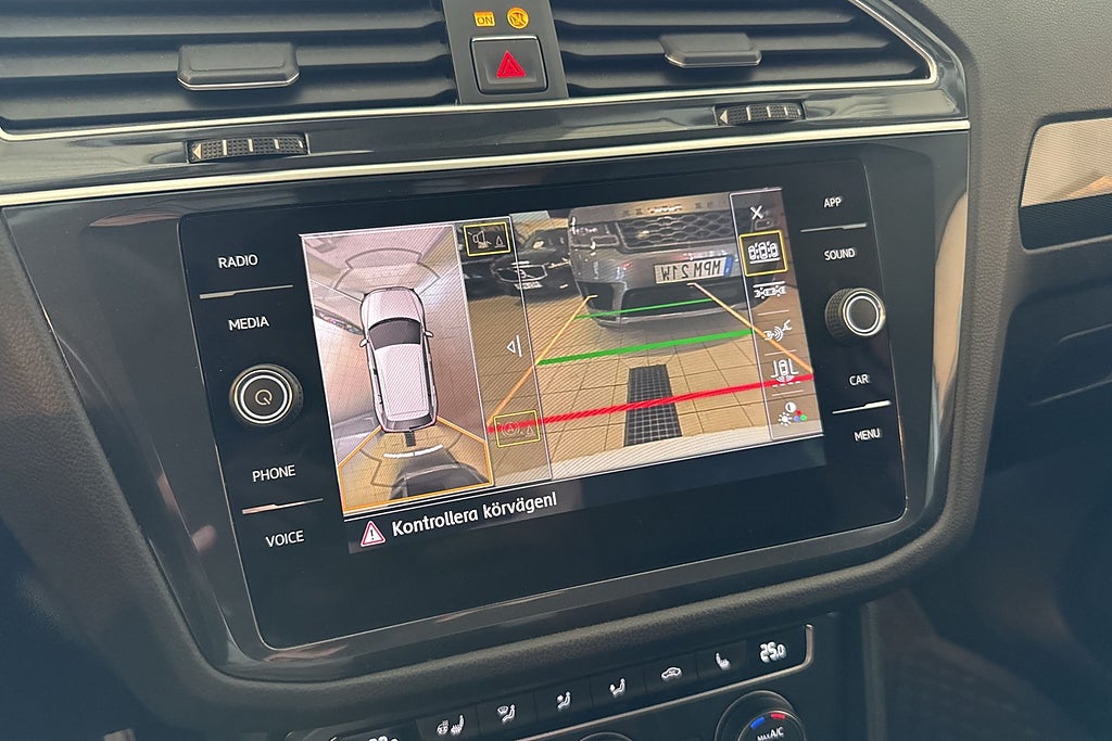 Volkswagen Tiguan 2.0 TDI DPF SCR 4Motion GT Skinn Dynaudio Drag Kamera  miniatyr 7