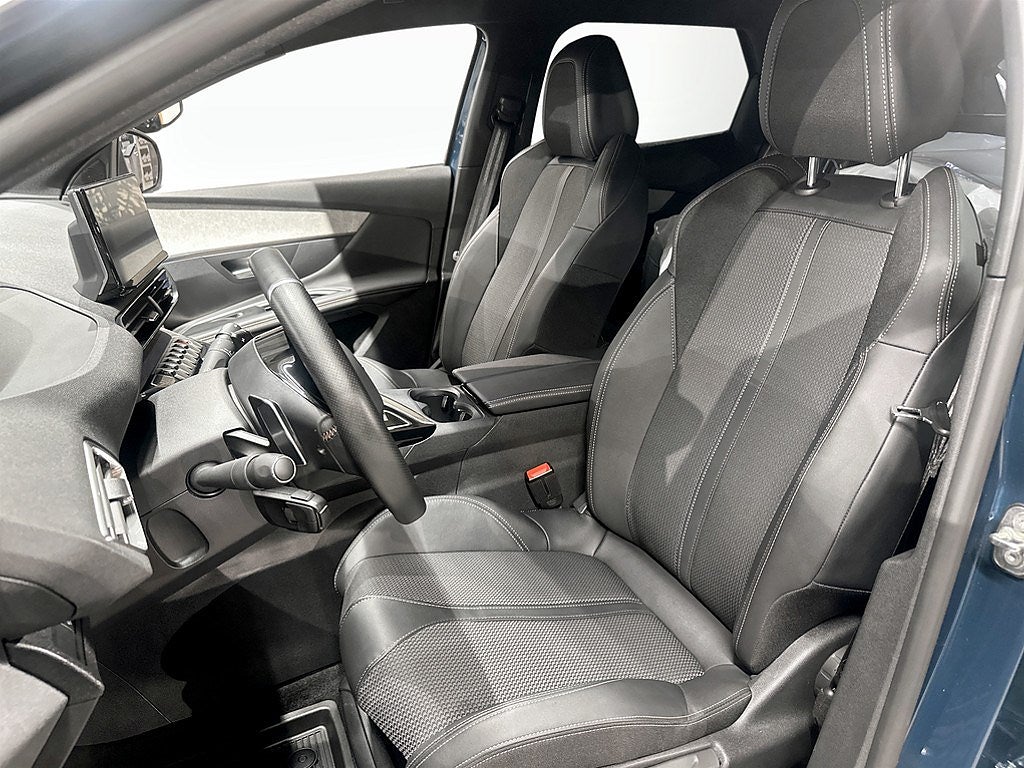 Bild på Peugeot 3008 GT 1.2 PT 130hk Aut - B-KAMERA,NAVI,CARPLAY