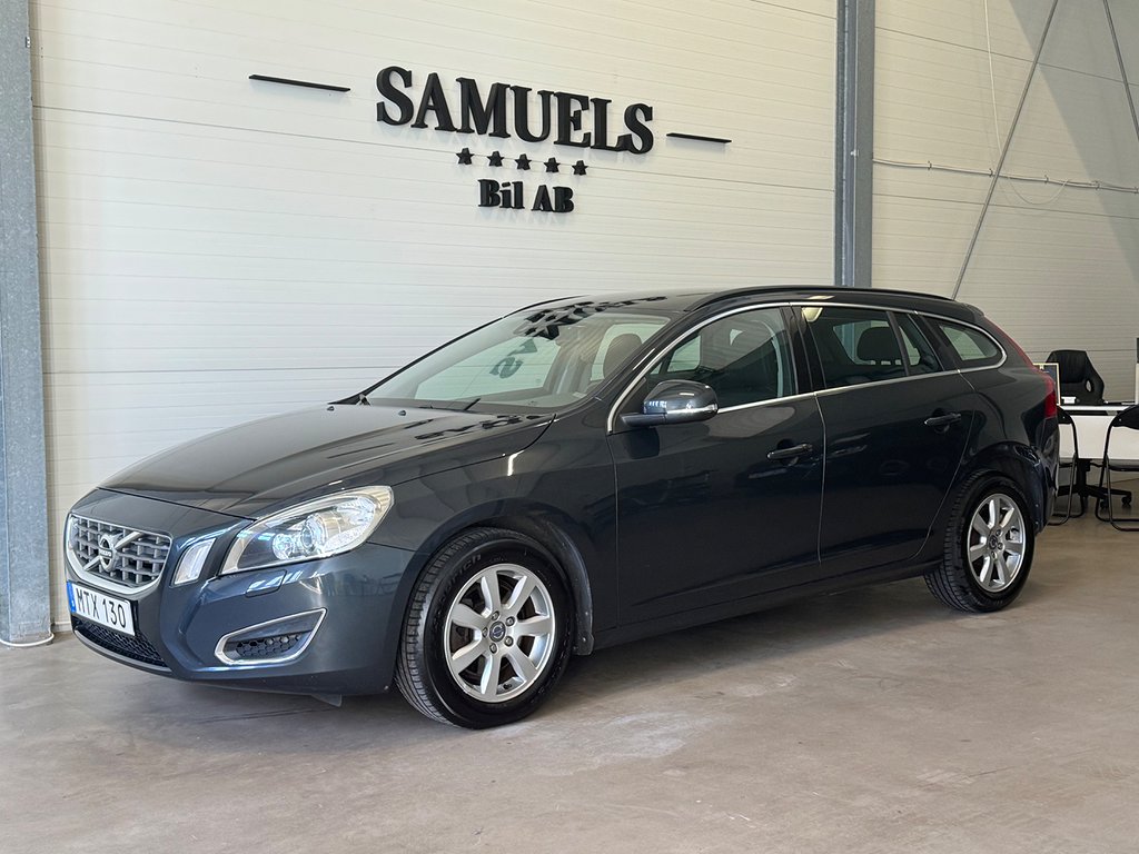 Volvo V60 D2 Powershift Momentum Ränta 3,95%