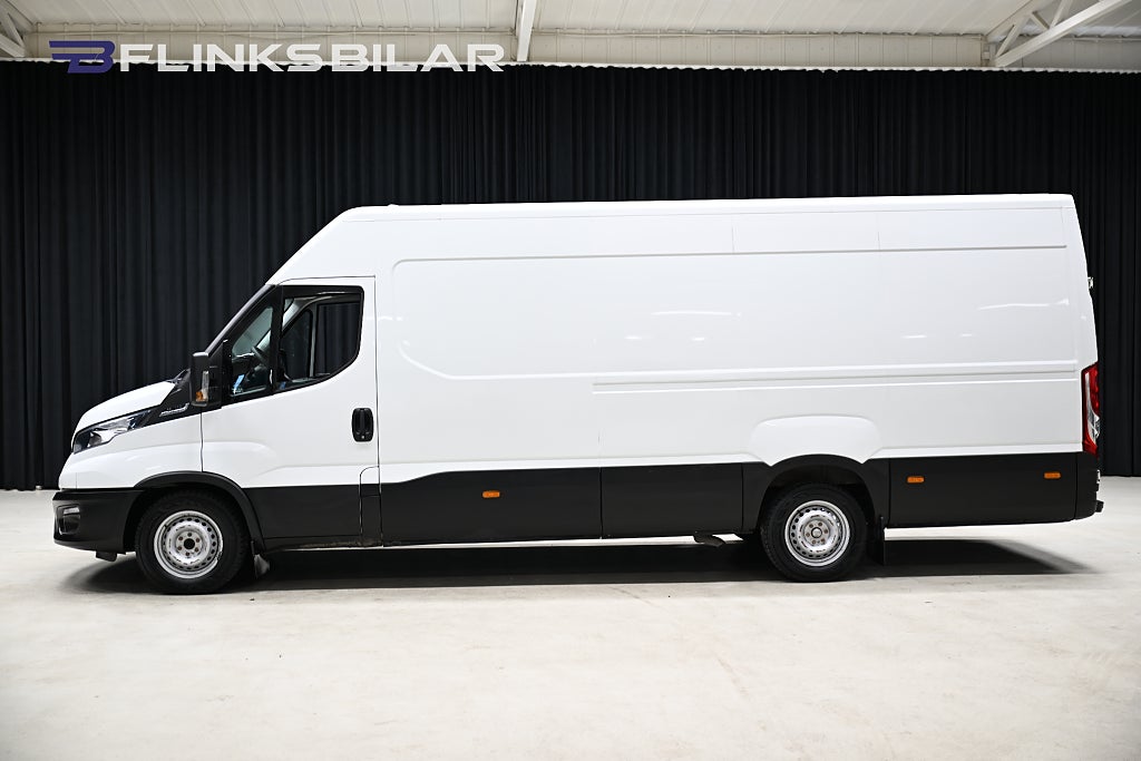 Iveco Daily 2.3 136HK XXL-Skåp Automat|Webasto|3.5ton-drag|Leasbar