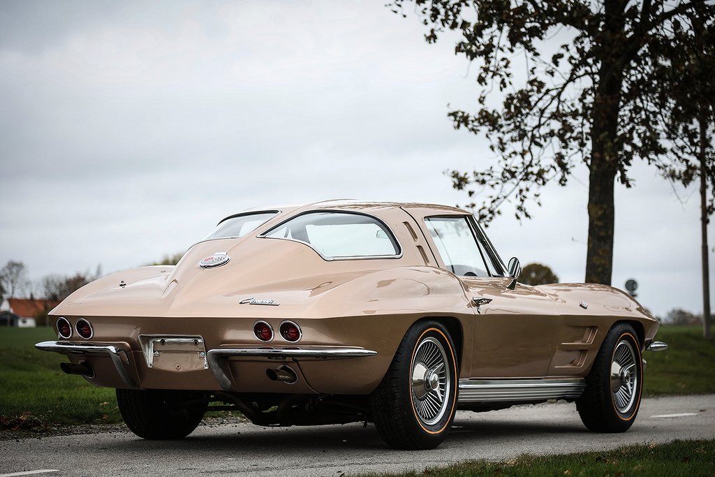 Chevrolet Corvette Stingray Split Window