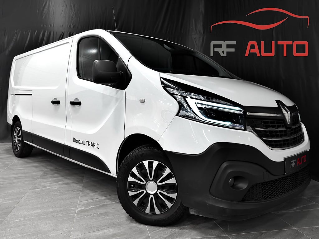 Renault Trafic Skåpbil 3.0t 2.0 dCi EDC MOMS CarPlay Backkamera 145hk