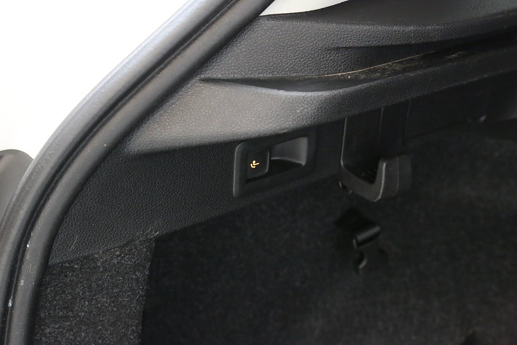 Skoda Kamiq 1,0 TSI Ambition 115hk Kamera Panorama Drag 2021