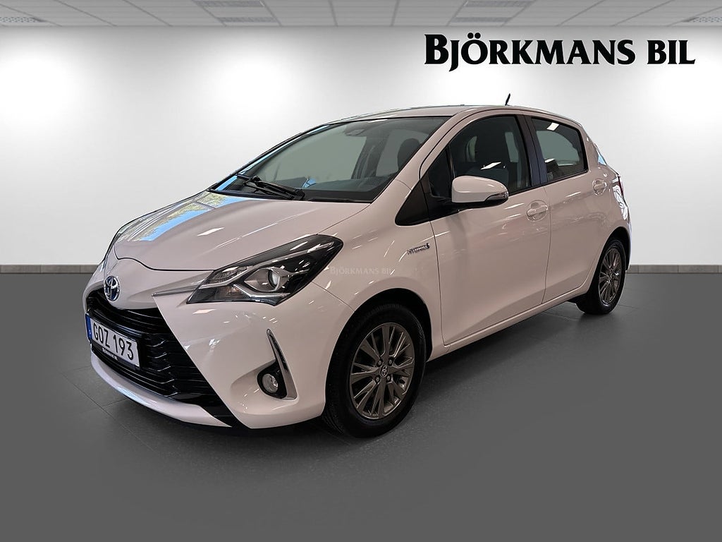 Toyota Yaris HYBRID e-CVT AUT INKL VINTERHJUL