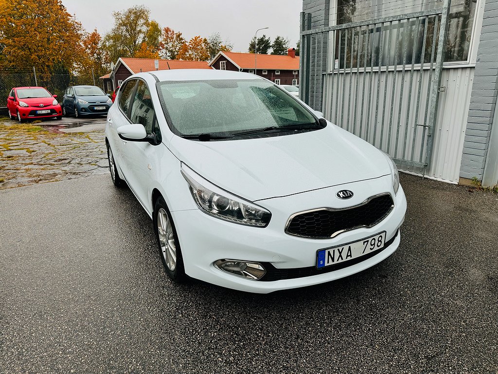 Kia CEED 1.4 100HK EX 5D ACTIVE / 8100Mil