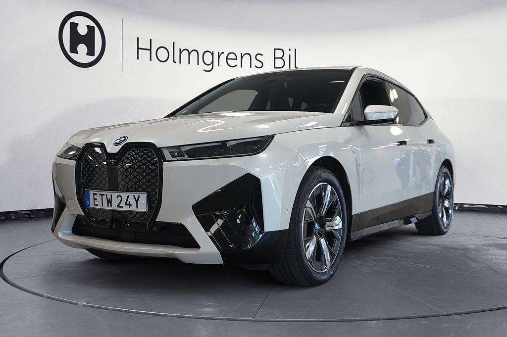 BMW iX xDrive40 Sport Innovation Comfort H K Laser Drag | Ränta 3,99%