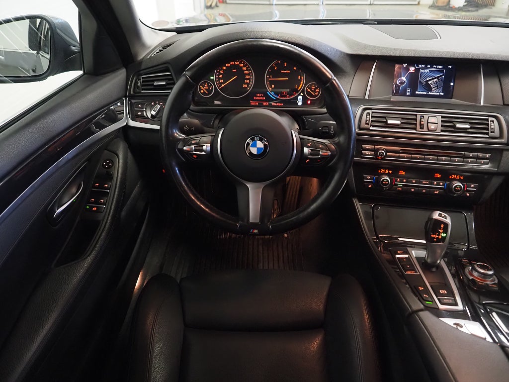 BMW 520d xDrive Touring Steptronic M-Ratt Skinn Dragkrok PDC