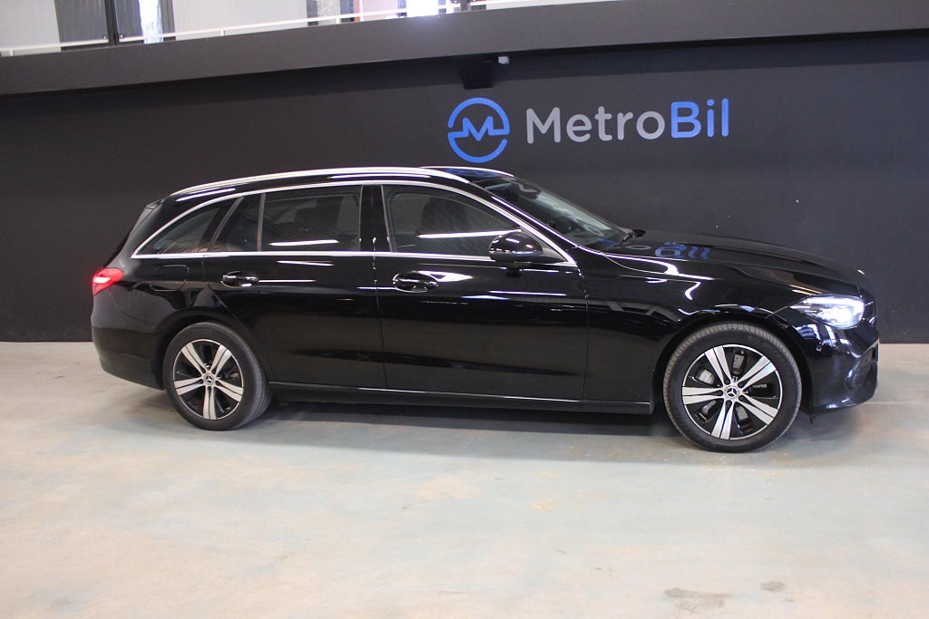 Mercedes-Benz C 2022 - miniatyr 2