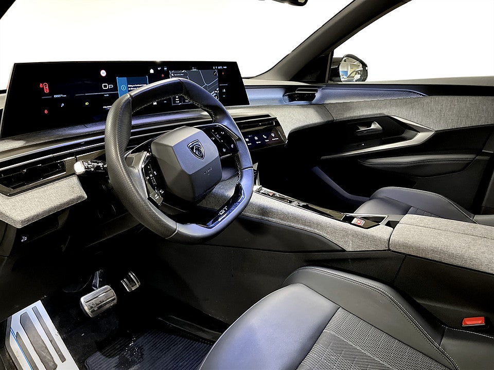 Bild på Peugeot 5008 GT Hybrid 145hk Aut 7-SITS B-KAMERA CARPLAY