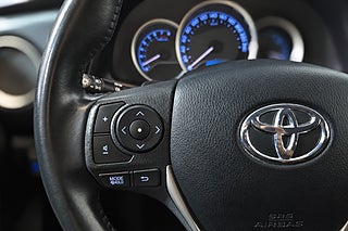 Toyota Auris 2014 bild 16