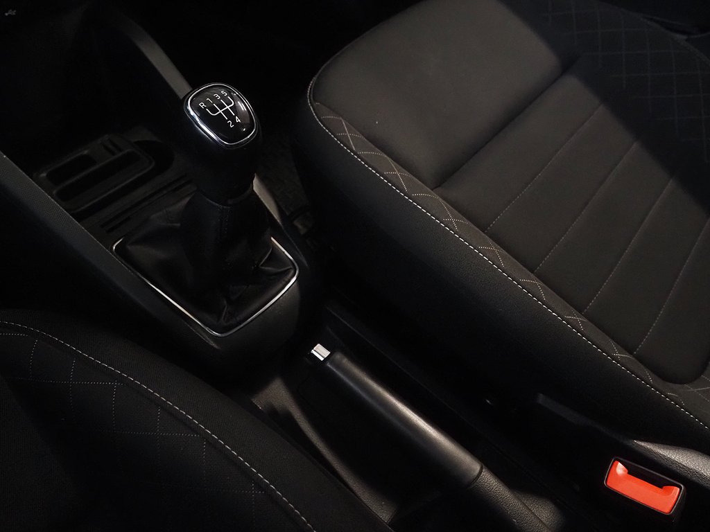 Skoda Fabia Kombi 1.0 TSI 95hk Style Dragkrok Motorvärmare 2018