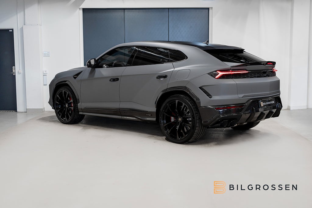 Lamborghini Urus SE Style-P Dark Big-Carbon Grigio China 23” NY