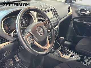 Kombi Jeep Cherokee 8 av 13
