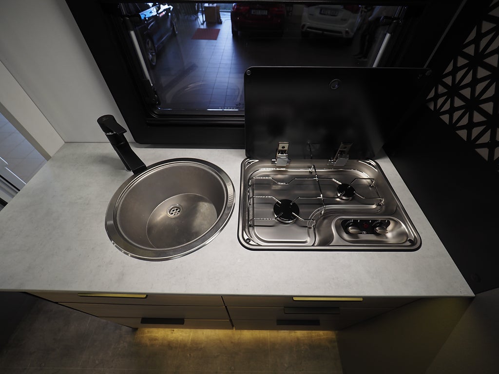 CHALLENGER X250 Markis Taksäng Stort garage AUT