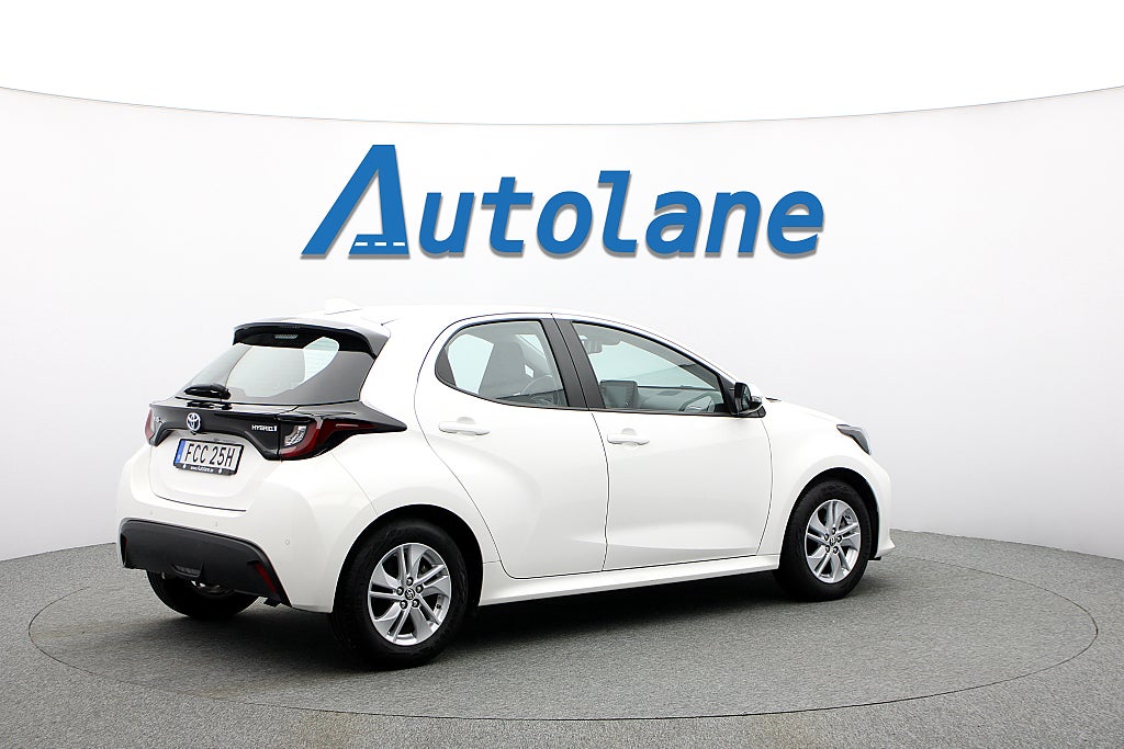 Toyota Yaris Hybrid CVT Active, B-kamera,Sensorer,Farthållare, 116hk
