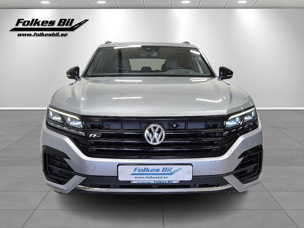 Volkswagen Touareg R-Line 3.0 TDI V6 286 hk 4M SE SPEC / VAT