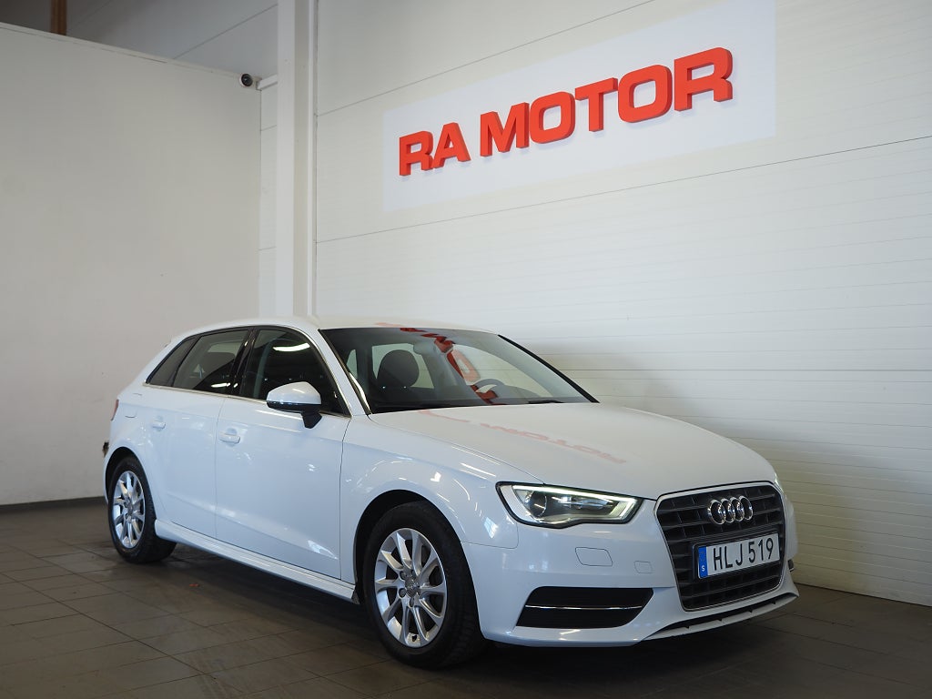 Audi A3 Sportback 1.6 TDI 110hk ultra | Bluetooth | PDC | 2015