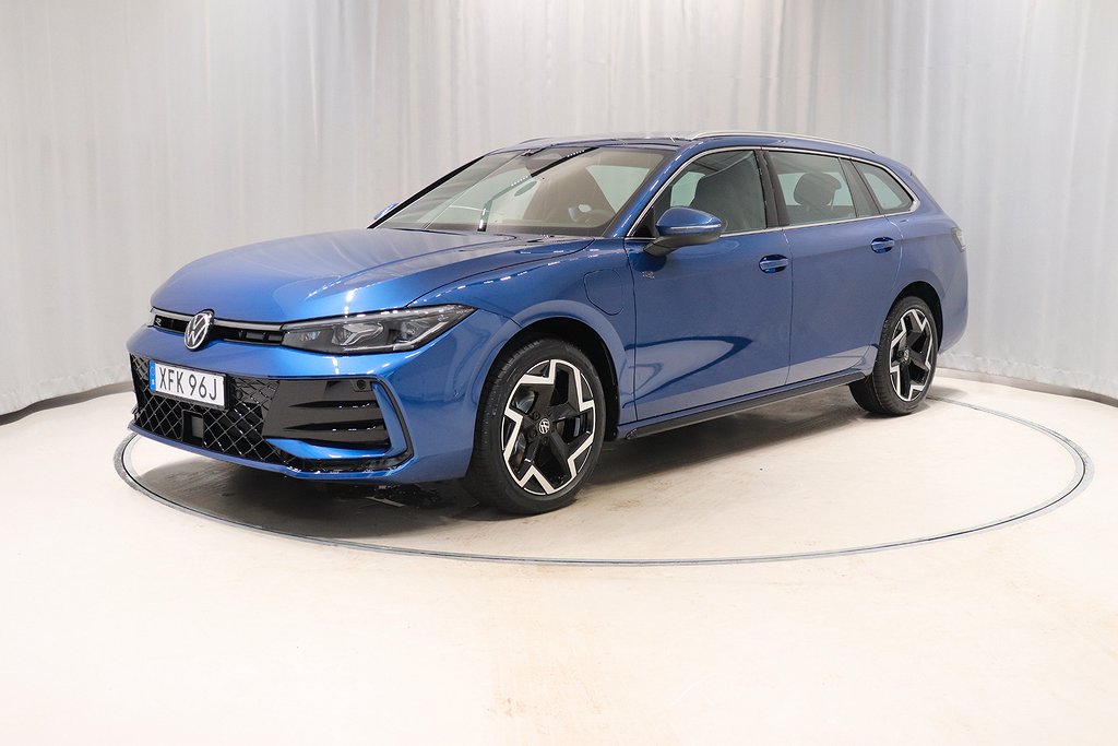 Volkswagen Passat SC eHybrid 1.5 TSI R-Line Aut Drag Kamera Nav