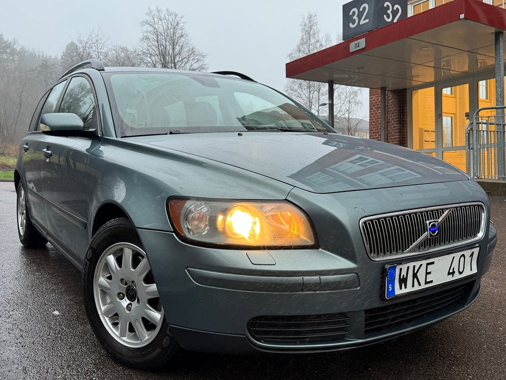 Volvo V50 1.8F 125HK Dragkrok Besiktigad 