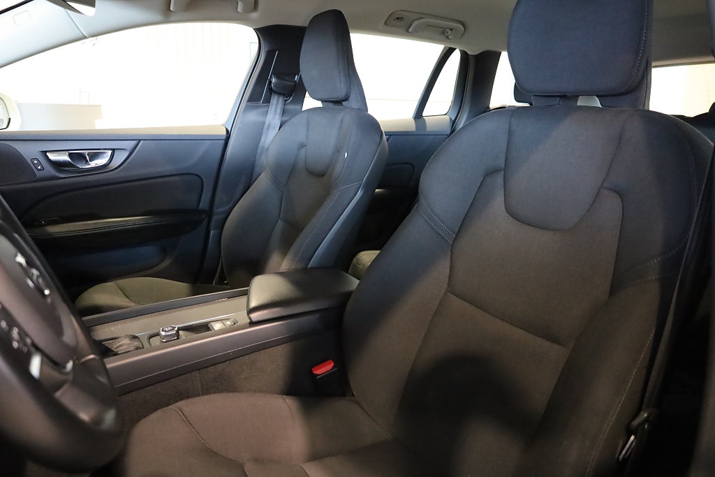 Volvo V60 D3 150HK Geartronic Momentum Advanced VOC PDC 2019