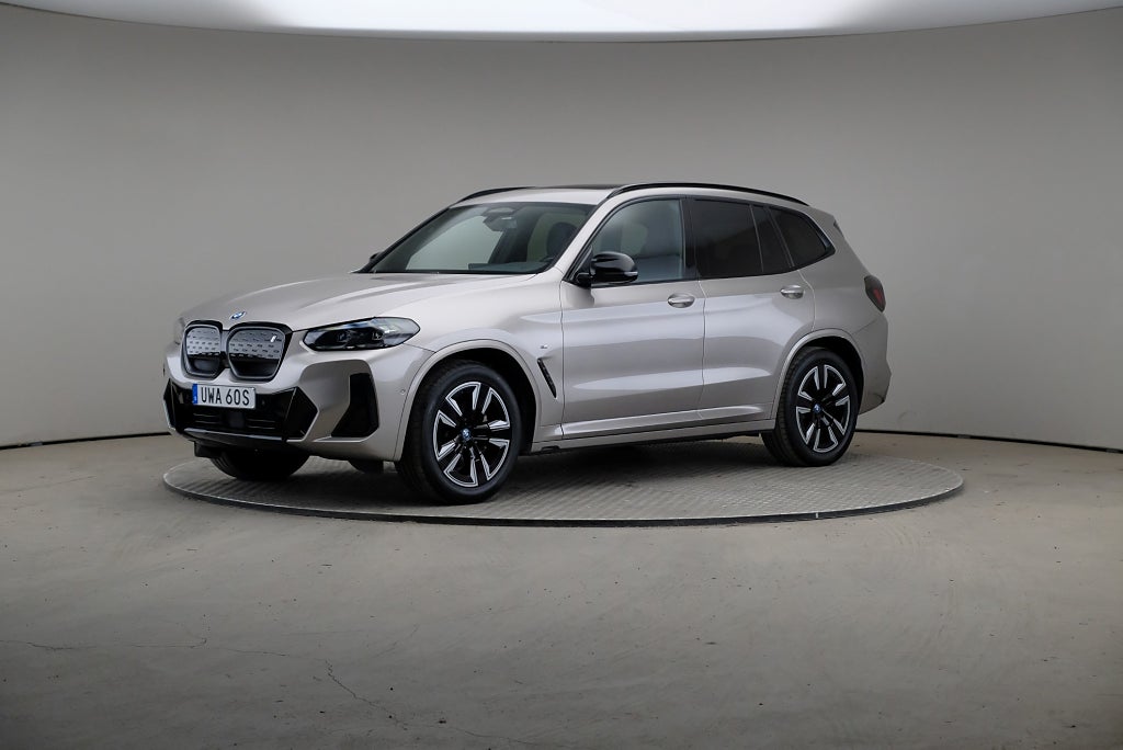 BMW iX3 286hk M Sport Charged Läder Pano Drag