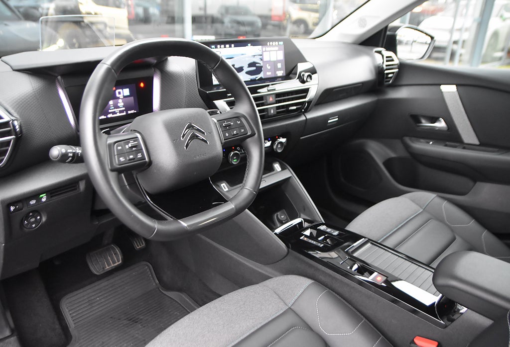Citroën C4 SHINE 130hk Automat Fram- & B-Kamera Rattvärme