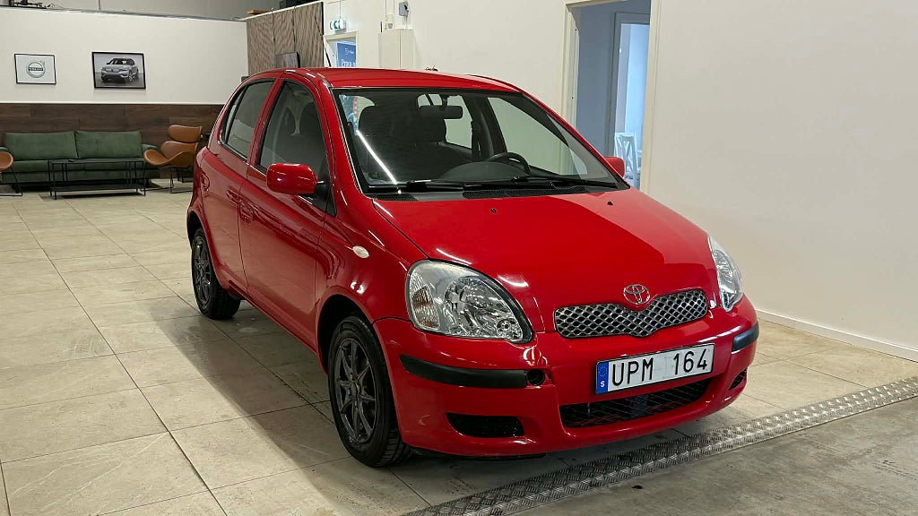 Toyota Yaris 5-dörrar 1.0 * 7700 Mil * VVT-i
